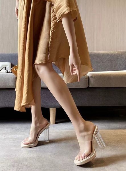 Womens designer shoes High heels are not tiring to the feet slippers fashion designer sandals Dress Shoes slides banquet party gift soft and