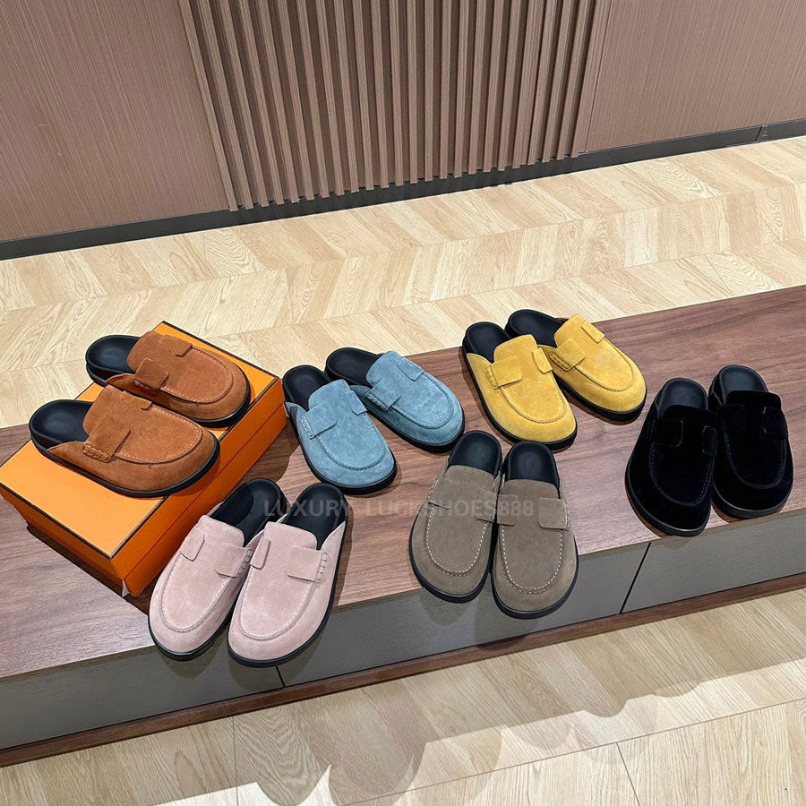 luxury Designer Slides for womens Slippers Sandals Clog Suede Leather Blue yellow Pink Scuffs Outdoor Platform Slippers slip on holiday Flat shoes M