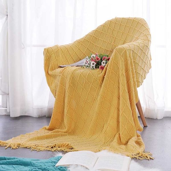 BlanketNordic Knitted Throw Thread Sofa Blanket on the Bed Plaid Travel TV Multifunction Nap BlanketSoft Mantas Bedspread 221203