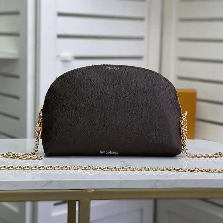 Luxurys Messenger Cosmetic Wallet chain Bag Shoulder Designers Purse Leather Evening Mini makeup Pouches Belt Bags Long Wallet Shell bag lady bag