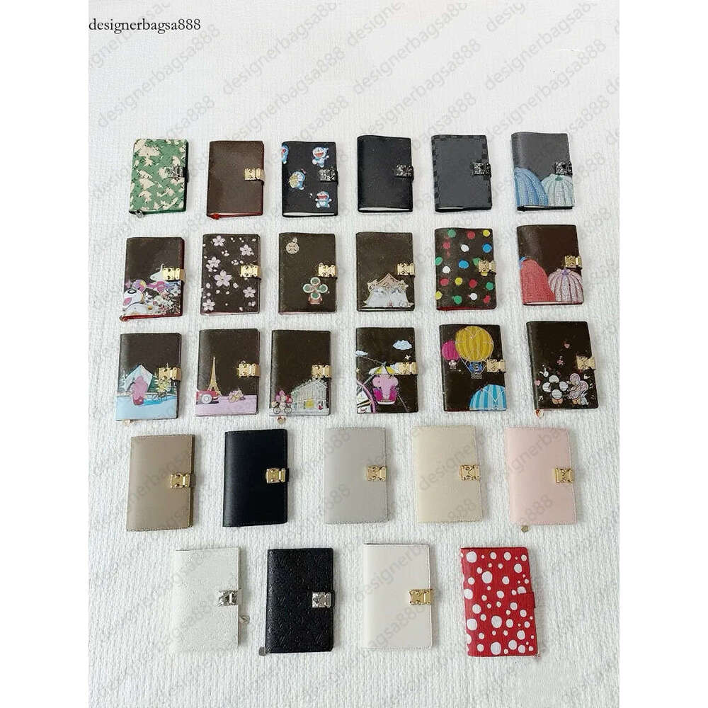 Top Designer Bags Womens Wallet Brand Sunflower Notebook Diary Books Couples Coin Purses With Card Holders Graffiti Notebook Purses Cashbooks Handbo