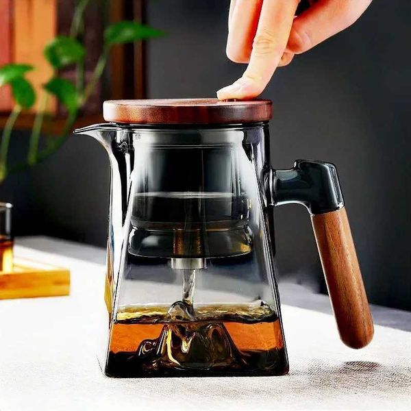 One click tea separation filter bottom mountain view teapot with wooden handle 700ml Kung Fu tea separation teapot X240913