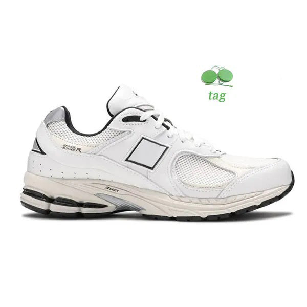 New Mens Women Athletic Luxury Casual Shoes Triple S Black White Protection Pack Rain Cloud Phantom Sea Salt Sail Designer Bowling OG Sneakers Man T