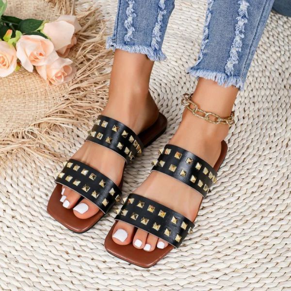 Women Flat Studded Slippers Beach Casual Shoes Summer New Fashion Sandals Brand Dress Flip Flops Walking Femme Zapatillas Slides