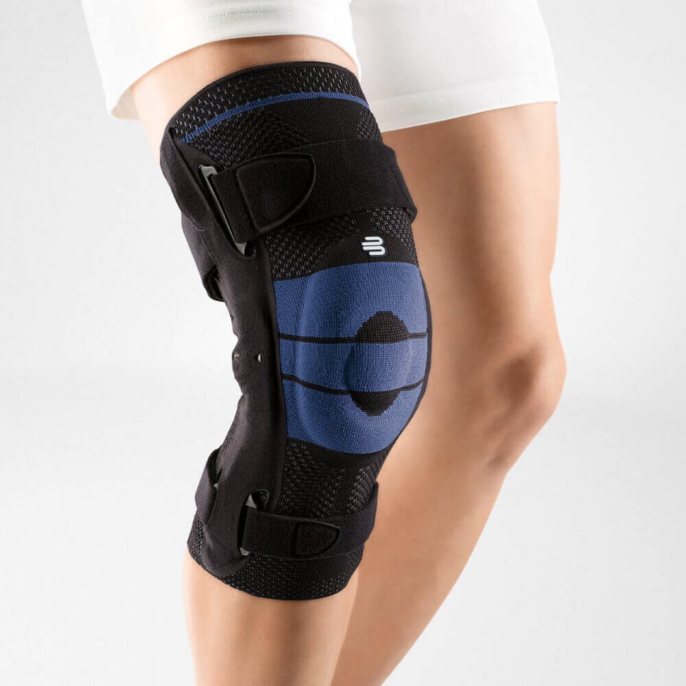 Bauerfeind Genutrain S Pro Knee Brace with Adjustable Side Splints Black Right Size 3