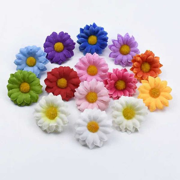 20 Pieces Small Chrysanthemum Artificial Flowers Home Decoration Accessories Christmas Scrapbooking Candy Box Brooch Diy Wedding Y240801