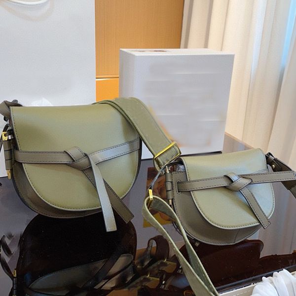 Designer Saddles Womens Shoulder Handbag Saddle Bag High-end Real Cowhide Bow Clamshell Wallet Fashion Luxury Alphabet Sub Crossbody Bag