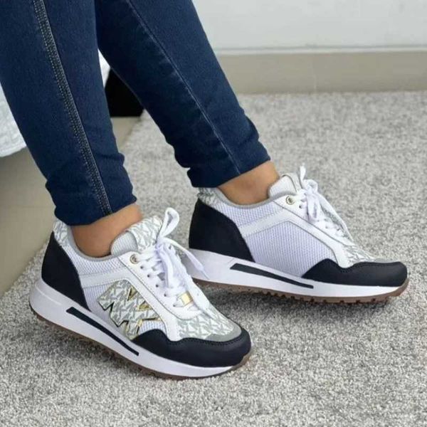 Casual Shoes New womens vulcanized shoes lace outdoor running and walking sports shoes thick soled fashionable womens single shoes J250118