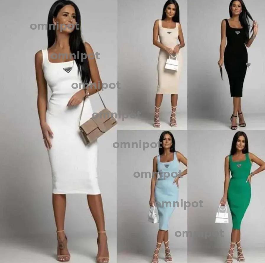 Outwears Summer Dress 2024 Womens Casual Dresses Sleeveless Printed Designer Vest Tops Short Tanks Classic Flat Skirts Woman Slim CSG24082110-12