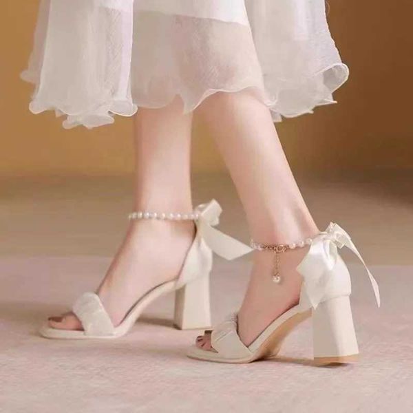 New Fashion High Heels Comfortable Shoes Womens Pearl Sandals Set Womens Beige Square Shoes Fully Matched Black Bow Fashion Short and Fat Gi