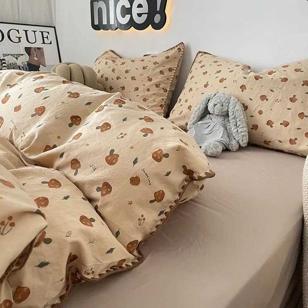 Bedding Set Double Layered Yarn INS Girls shroom Soft Washed Cotton Bed Sheet Queen King Size Duvet Set case Bed SheetC250122