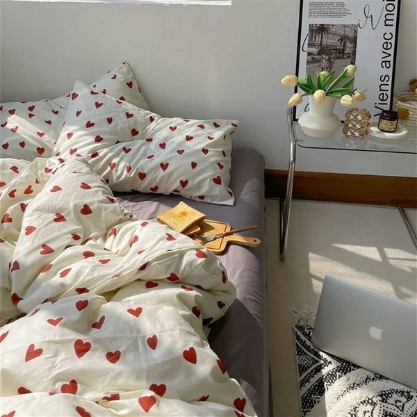 Ins Heart Duvet Cover Set No Filler Korean Style Bedding and Flat Sheet Pillowcase Single Double Full Size Soft Girls Bed LinensC241218