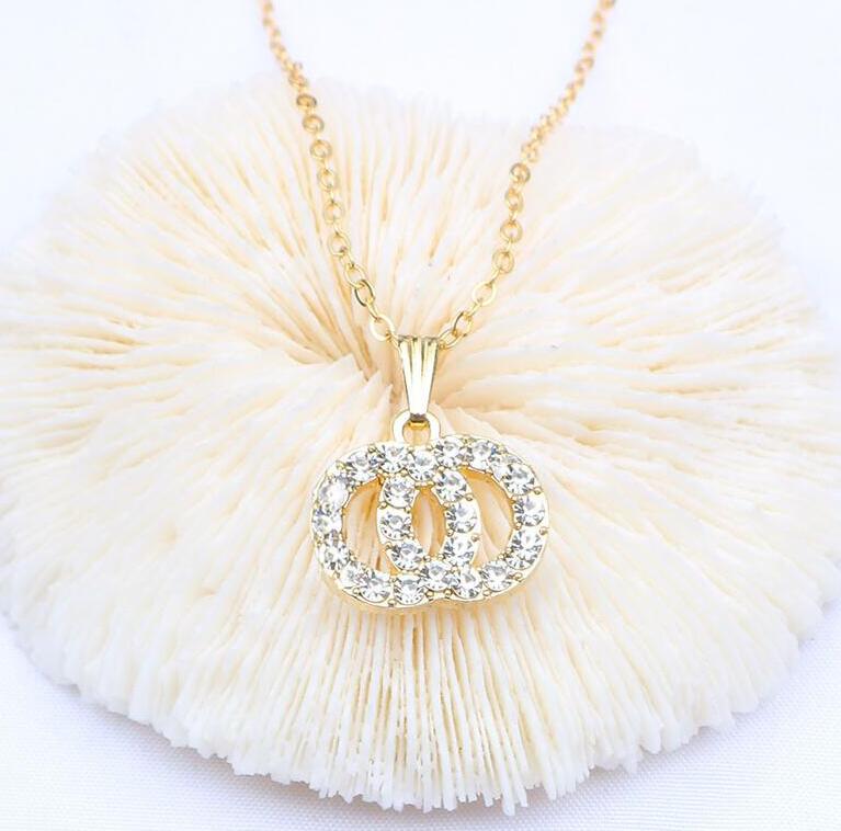 Never Fading Designer Flower Pendants Necklaces Crystal Rhinestone Letter Pendant Choker Necklace Chain Jewelry Accessories Gifts