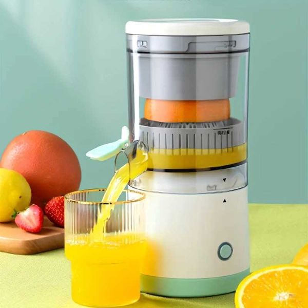 Enjoy fresh juice anytime anywhere with 1Pc compact detachable 0.5L juicer with USB rechargeable battery and easy to operate B240809