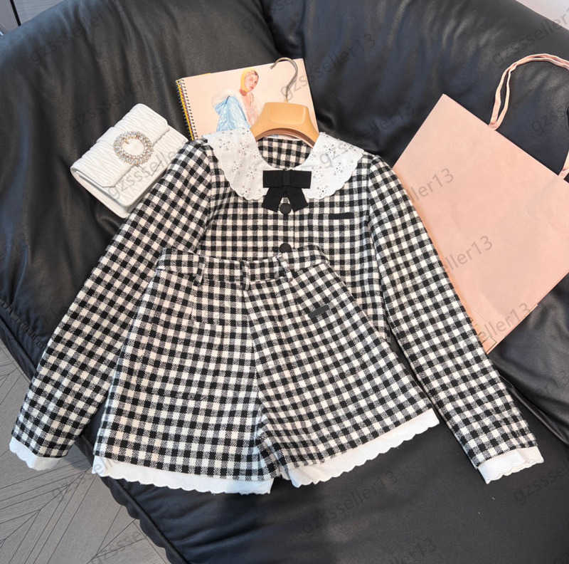 Two Piece Sets Womens Two Pieces Pants Rhinestone Doll Collar Bow Trim Plaid Jacket High-waisted Slim Shorts Sports Gentle Socialite Style Women Clo