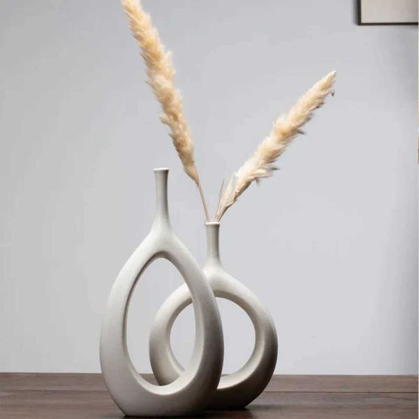 Nordic Creative Fashion White Ceramic Vase Modern Minimalist Dining Table Living Ro Decoration He Decoration Dry Vase RattanT250117