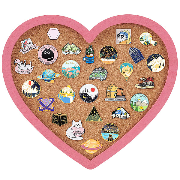 Schmuckdisplay aus Holz und Korktablett