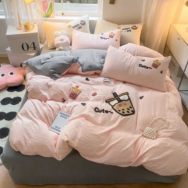 Milk tea cartoon down duvet cover embroidered bedding set with dual size Kawaii cforter cover suitable for girls Y241231