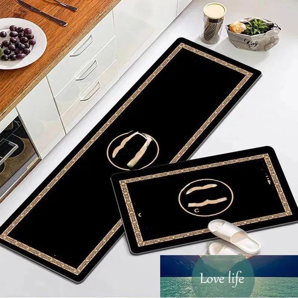 All-match Designer Carpet Bathroom Kitchen Floor Mat Classic Print Entrance Door Foot Mat Bathroom Water Absorbing Home Decoration Floor Mat