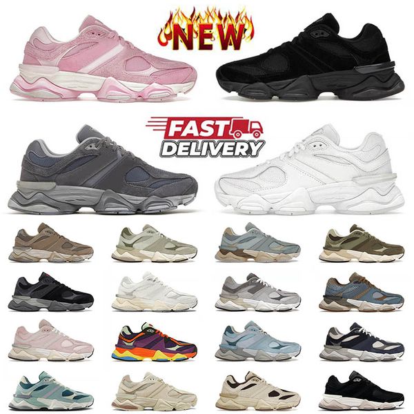 Top Fashion 2025 Men Women Running Shoes Big Size 47 Triple White Black Pink Overdye Magnet Sea Salt Chrome Blue Dh gate Designer Tennis Tra