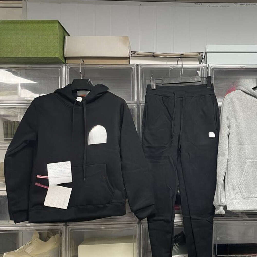 Northern Ireland Northpuffer Nuptse Monterex Tracksuit Polo Sweater Giacca Uomo Doudoune Sweatshirt Sportswear Niki Tech Spider Hoody Under Armoure