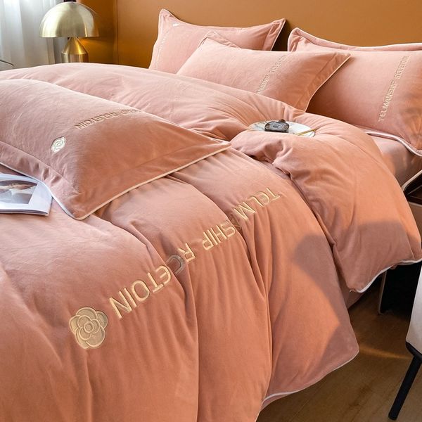 2x2.3M Luxury Velvet Bedding Set 4 Piece, Soft Embroidered Duvet Cover with Pillowcases