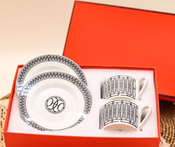 DESIGNERS Mugs Classic European Bone China Coffee Cups and Saucers Tableware Plates Dishes Afternoon Tea Set Home Kitchen With Gift Box