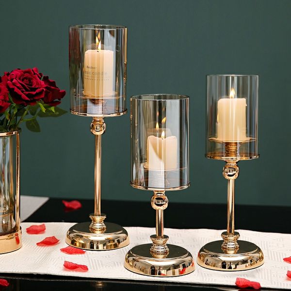 Luxury Designer Retro Metal Candle Holders Creative Glass Candlestick Crafts Wedding Holiday Party Supplies Candelabrum Home Decoration Orna
