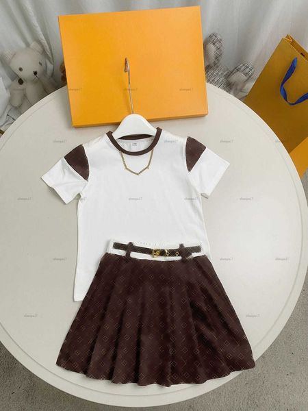 Top baby dress sets Summer girls T-shirt suit kids designer clothes Gold chain decoration t shirt and Pleated skirt