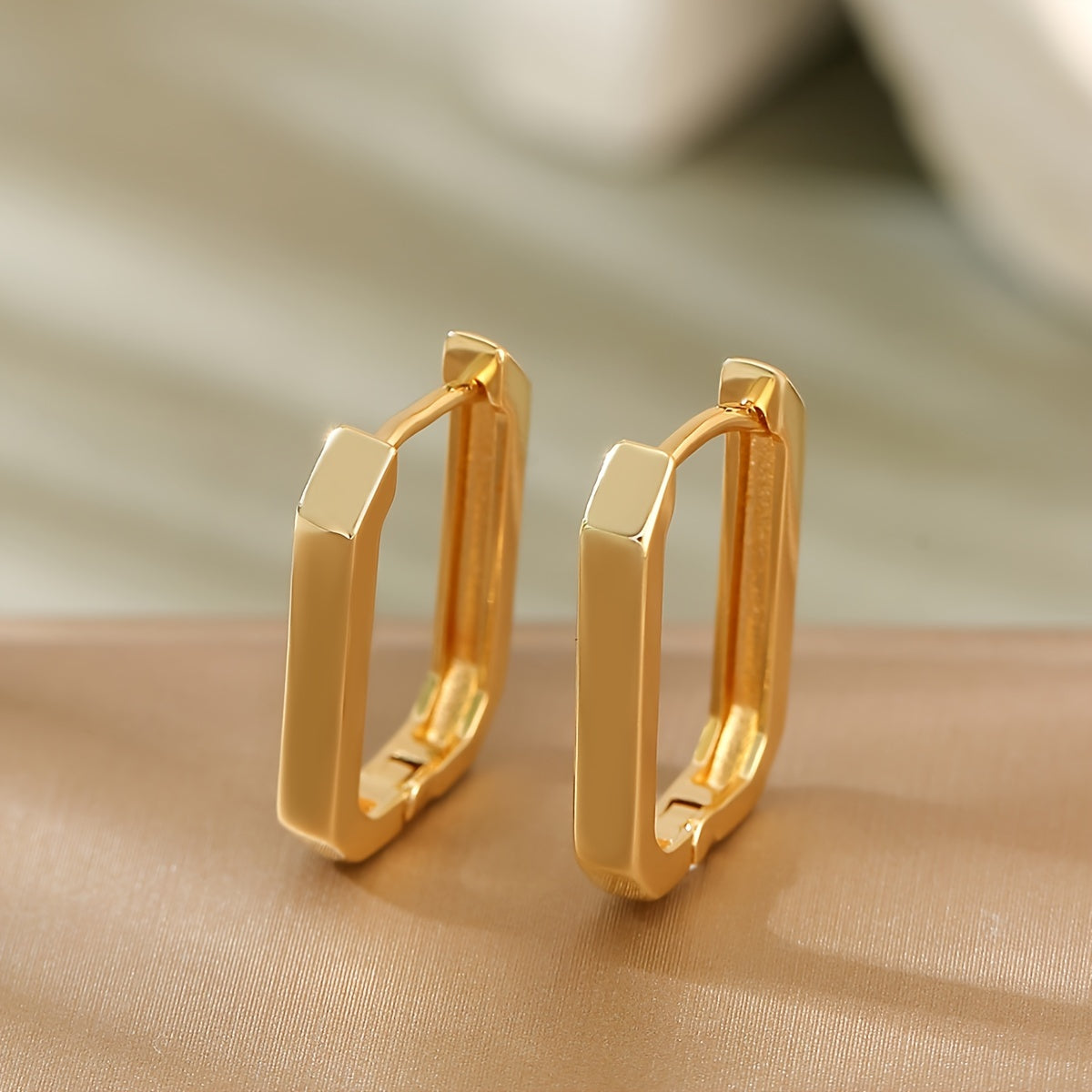 TEMU Simple Glossy Hollow Square Design Hoop Earrings Copper Jewelry Vintage Leisure Style Suitable For Women Daily Wear