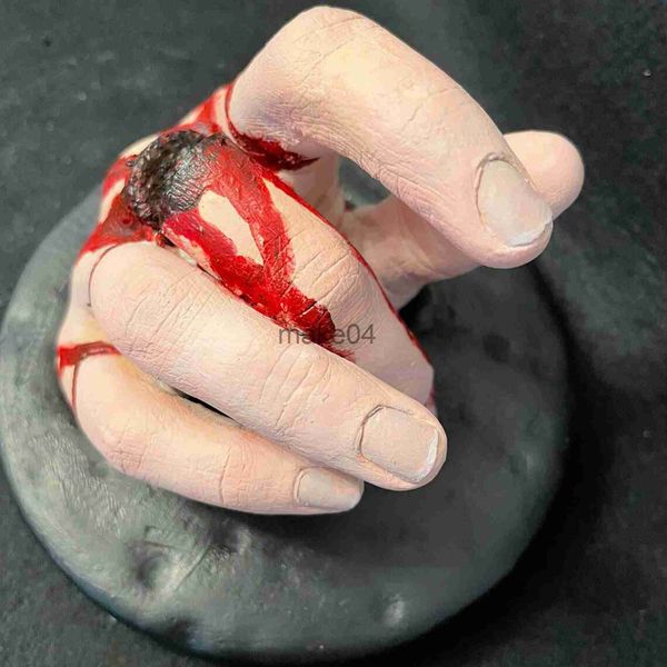 Novelty Items Resin Broken Finger Hand Blood Horror Halloween Decoration Severed Bloody Limbs Hand Novelty Dead Broken Hand Gadgets Ornament