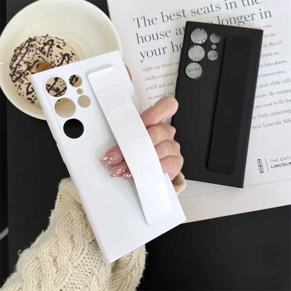 New Arrival Handheld silicone elastic wristband hard PC phone case suitable for Galaxy S24 S23 Ultra S24 Plus matte transparent shockproof c
