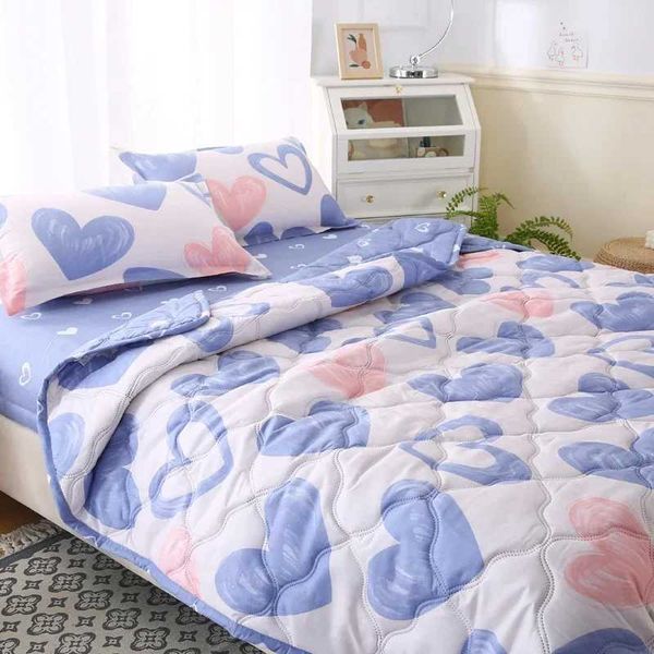 Quilted Summer Quilt and Pillowcase or Single Quilts Soft Breathable Washable Thin Comforter Double BlanketXJ241024