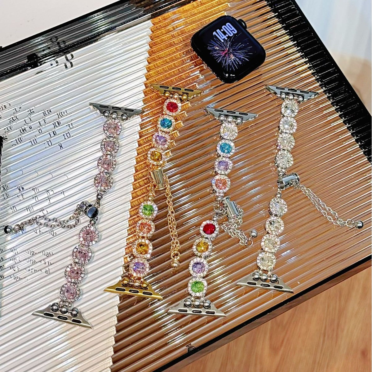 2025 Color Diamond Metal Chain Advanced Suitable for Apple Watch Strap Fashion 38mm 40mm 41mm 42mm 44mm 45mm iWatc Series Luxury Designer Golden Dia