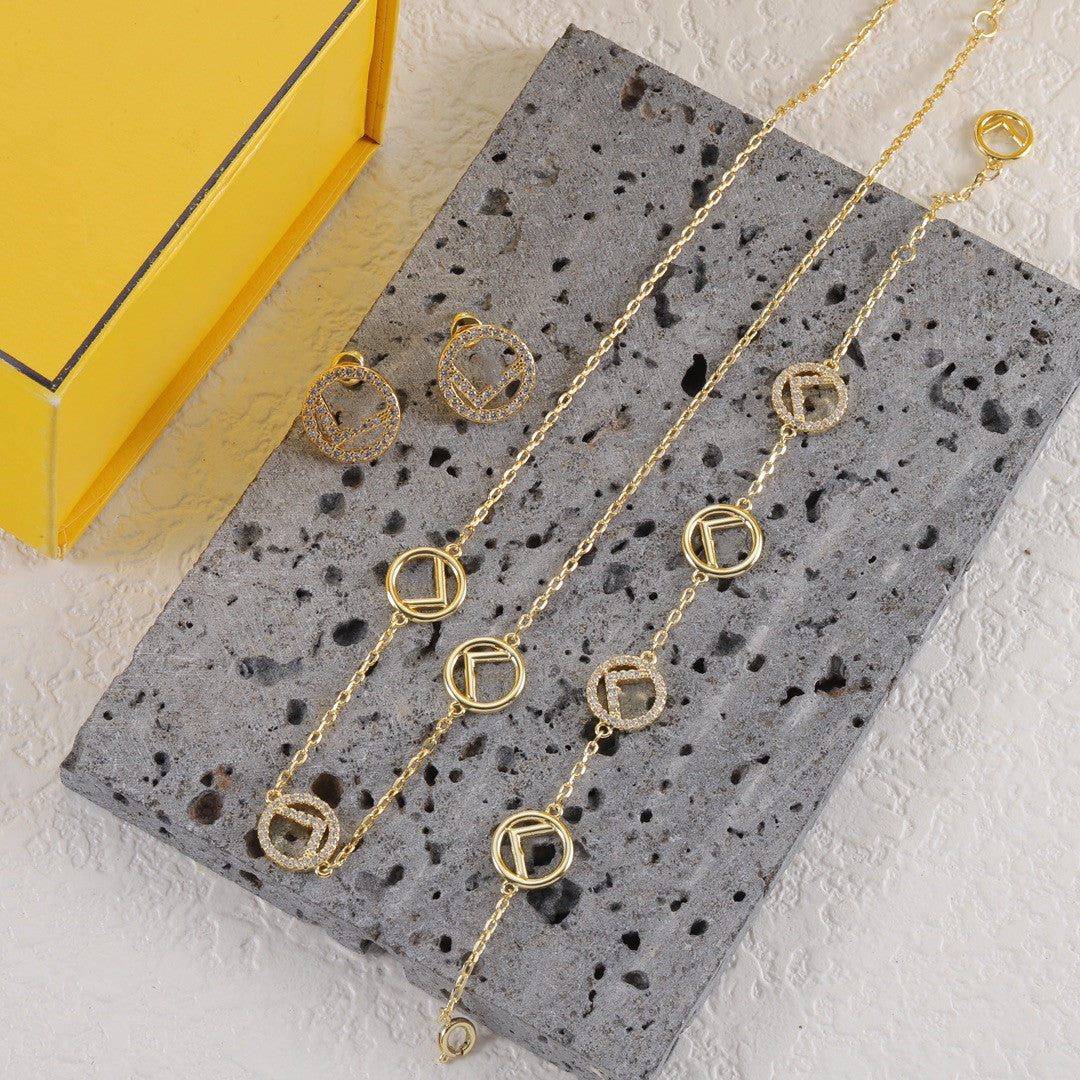 New Chain Chokers Necklaces For Woman Earrings Diamond Necklace Bow Designer Necklace Gift Chain Jewelry