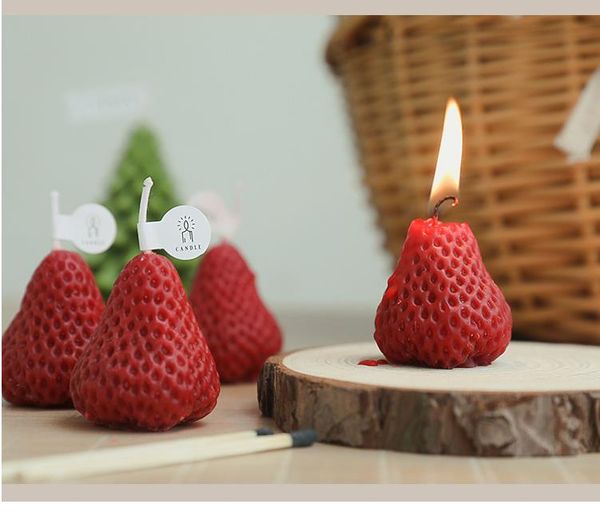 1PC-4PCS Strawberry Decorative Aromatic Candles Soy Wax Scented Candle for Birthday Wedding Candle Inventory Wholesale SN655