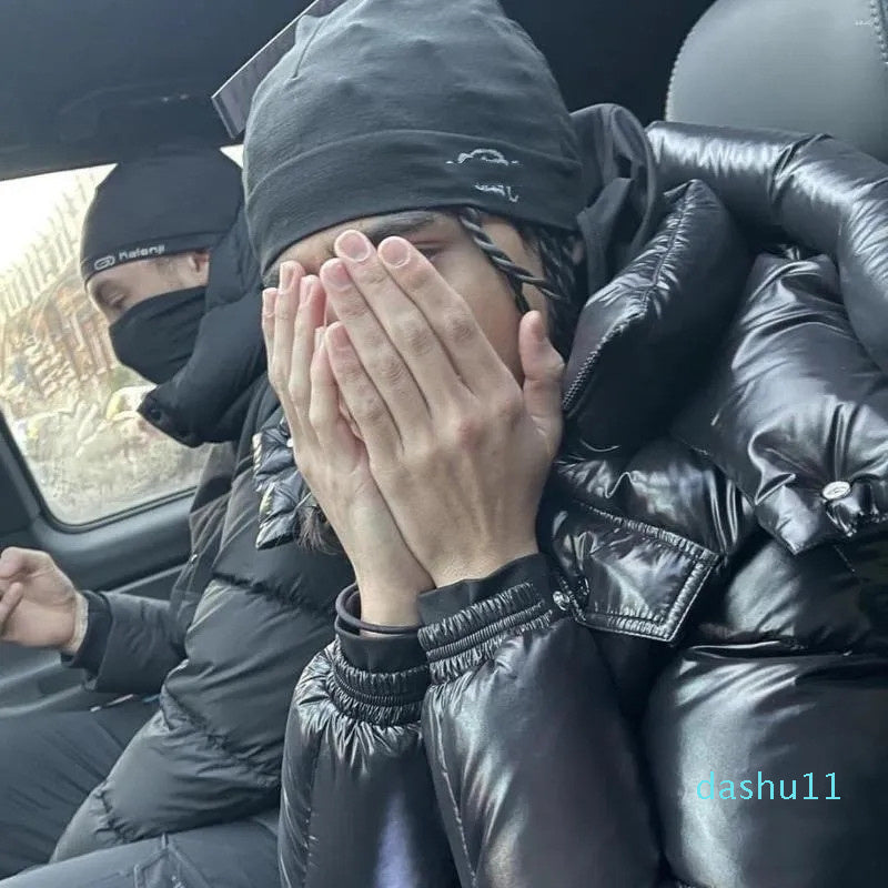 Berets Running Cap World Skull Hat Knitting Beanie Men Women Paragraph Y2k Warm Beanies