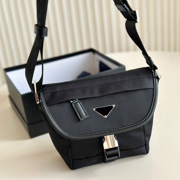 canvas crossBody bag men Women designer bags Luxury Designers bag classic cross body satchel waterproof nylon shoulder bag belt bags 250115