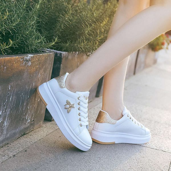 White Shoes Women Sneakers Casual Platform Fashion Rhinestone chaussures femme bee Lady footware Walking shoes 532b2