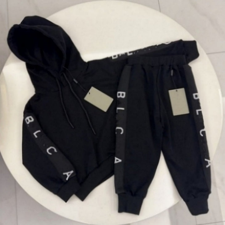 Boy Girls Hoodies Designer Kids Clothing Set Autumn Winter Luxury Hooded Sweatshirts Childrens Sweatpant 2PCS Sweater Kid Tracksuits Toddler Size 90