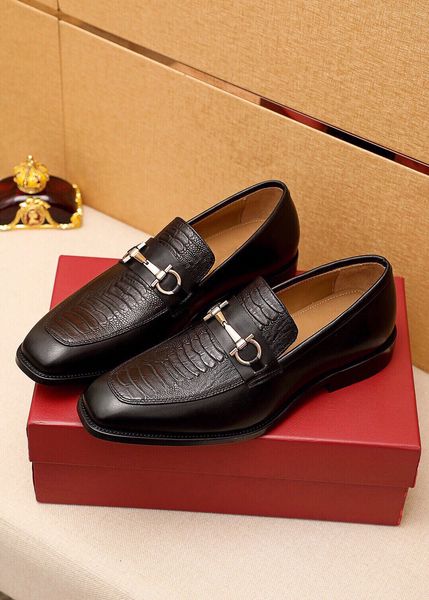 New 2023 Men Dress Shoes Formal Business Brand Designer Fashion Office Handmade Flats Mens Slip On Wedding Oxfords Size 38-45