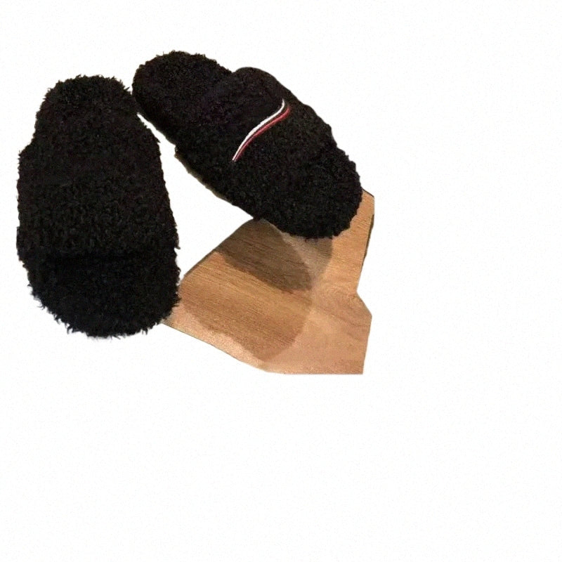 size 35-46 Luxury Fur Slides Designer men women Slippers Ladies Wool Winter Fur Fluffy Furry Warm Letters Sandals Comfortable Fuzzy Girl Flip Flop S