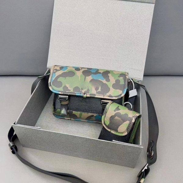 Camouflage flap postman bag with printed 2-in-1 handbag for men one shoulder diagonal cross bag totes belt Backpack women Holders hangbag tr