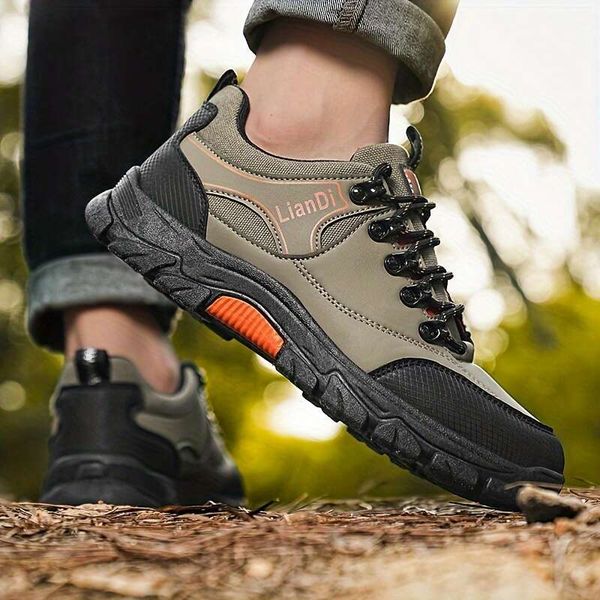 size Men&#039;s for plus autumn winter, new anti slip and wear-resistant men&#039;s hiking shoes