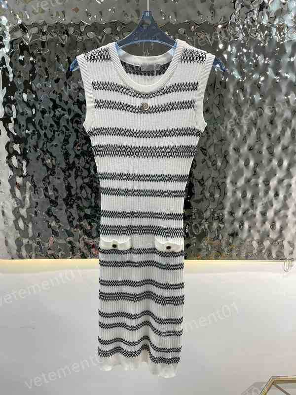 Designer Women Dresses Summer New Fake Pocket Design Chest Gold Logo Sleeveless Dress Luxury Summer Party Dresses For Women