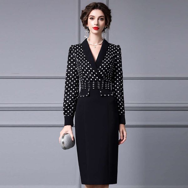 Autumn New 2024 High End Light Mature Temperament Bag Hip Skirt Splicing Fake Two Piece Collar Polka Dot Dress Loose Short High Waist Dress