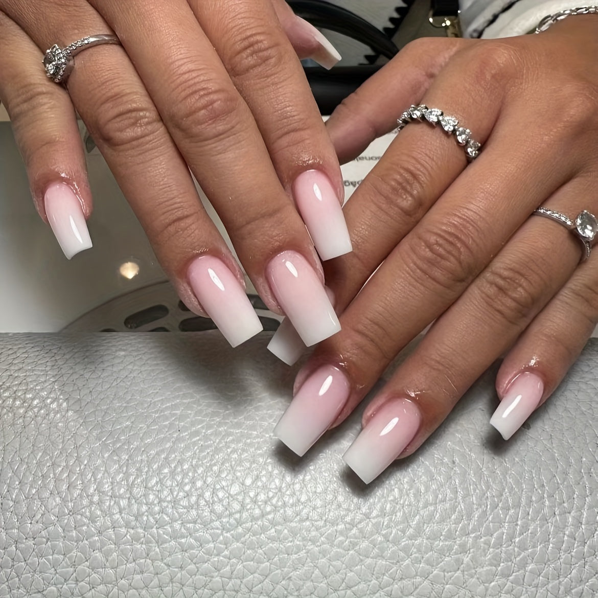 TEMU 24pcs New Medium Length False Nails - Soft Pink To White Gradient Glossy Press-on Nails For , Elegant Reusable Artificial Nails For Everyday &