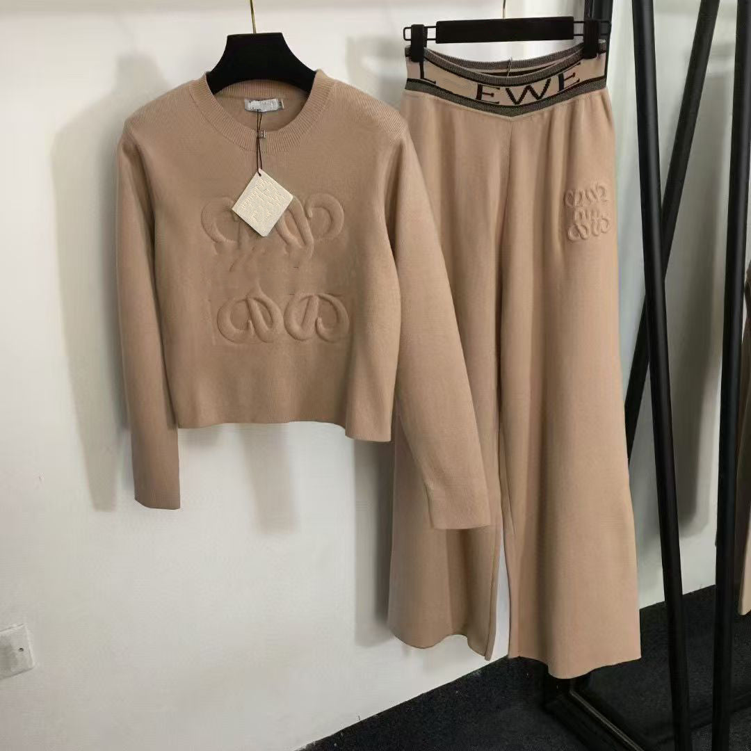 Autumn and winter new European station fashion knitting three-piece cardigan full letter small foot vest stitching suit female tide