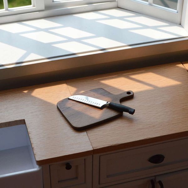 New Miniature Dollhouse Knife Rest or Cutting Board Model Toys For s Doll Kitchen Cooking Utensils Accessories