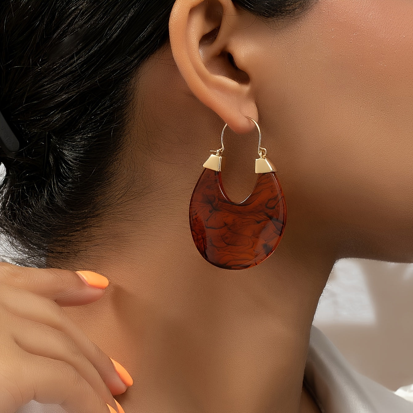 TEMU 1 Pair Women's Bohemian Brown Resin Hoop Earrings - Large Statement Round Dome-shaped Dangle Hoops With Golden-tone Edges, Boho Lovers,